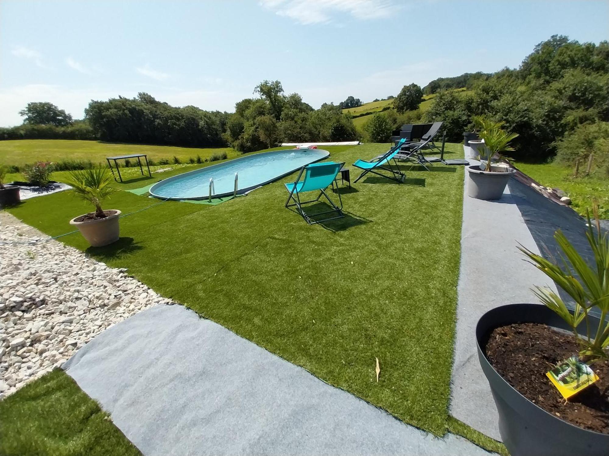 La Bubble Hotell La Salvetat-Peyrales Exteriör bild
